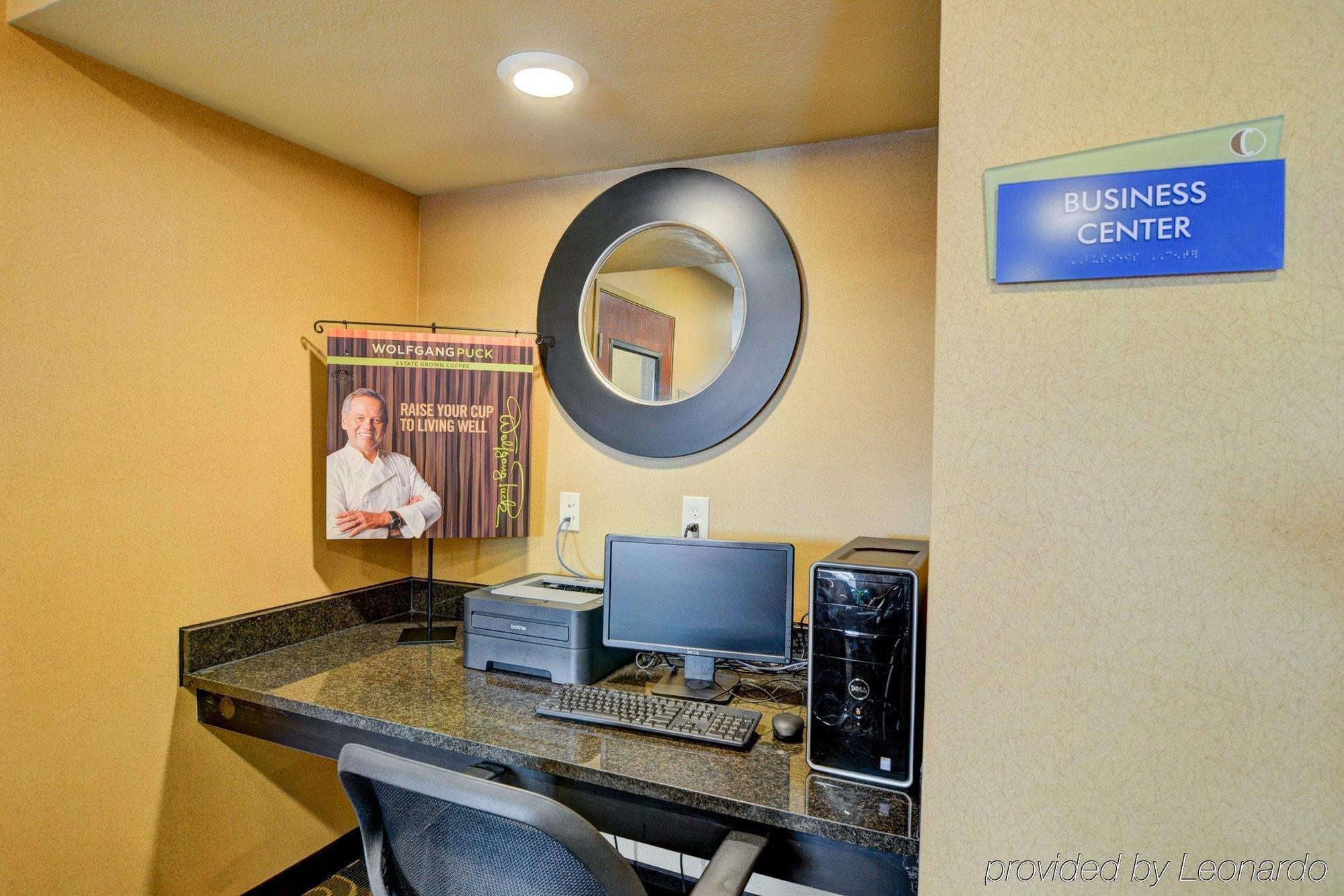 Cobblestone Hotel & Suites - Punxsutawney Екстериор снимка