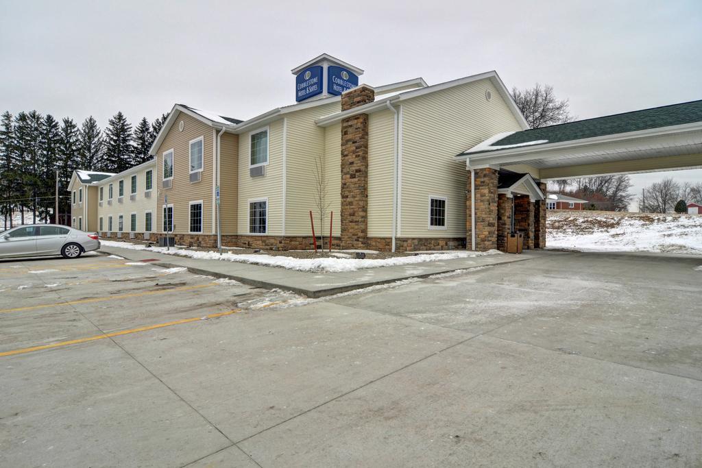 Cobblestone Hotel & Suites - Punxsutawney Екстериор снимка