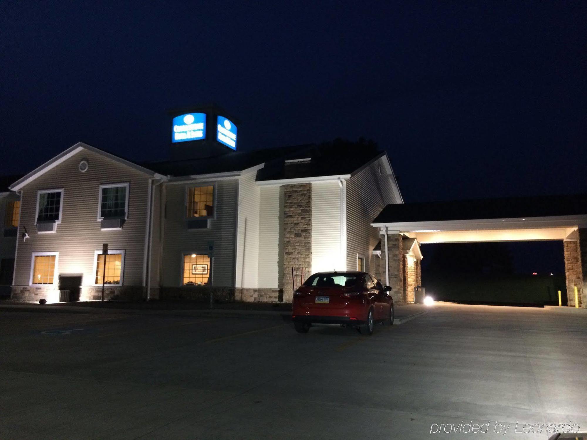 Cobblestone Hotel & Suites - Punxsutawney Екстериор снимка