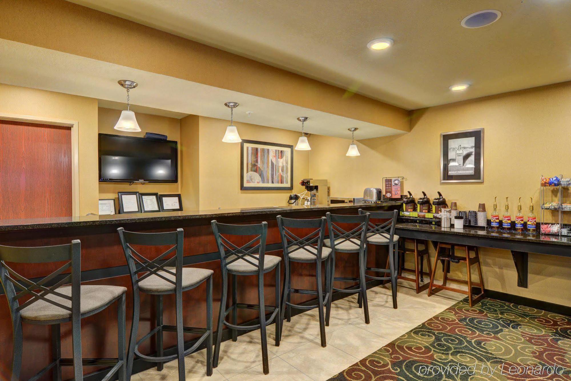 Cobblestone Hotel & Suites - Punxsutawney Екстериор снимка