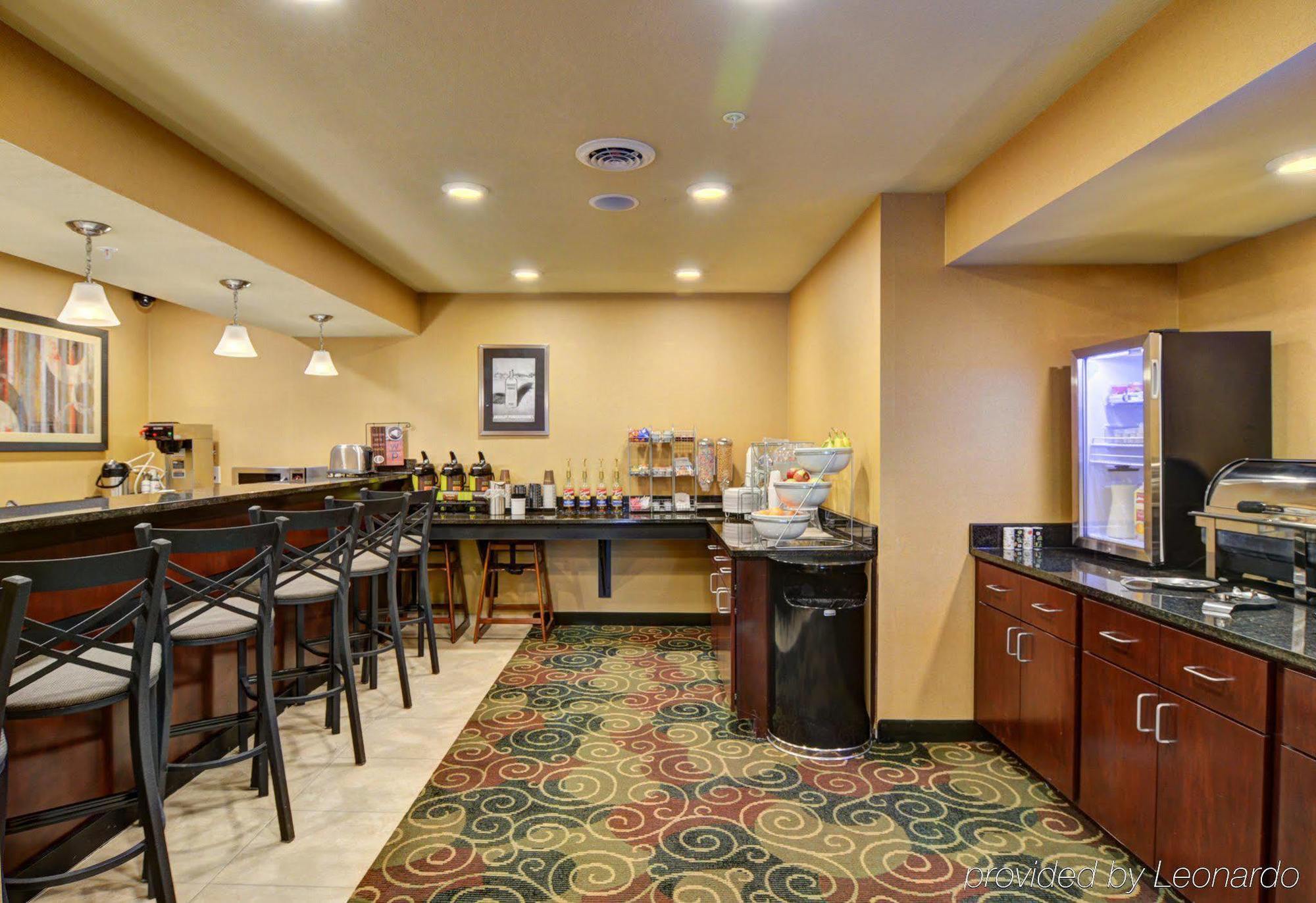 Cobblestone Hotel & Suites - Punxsutawney Екстериор снимка