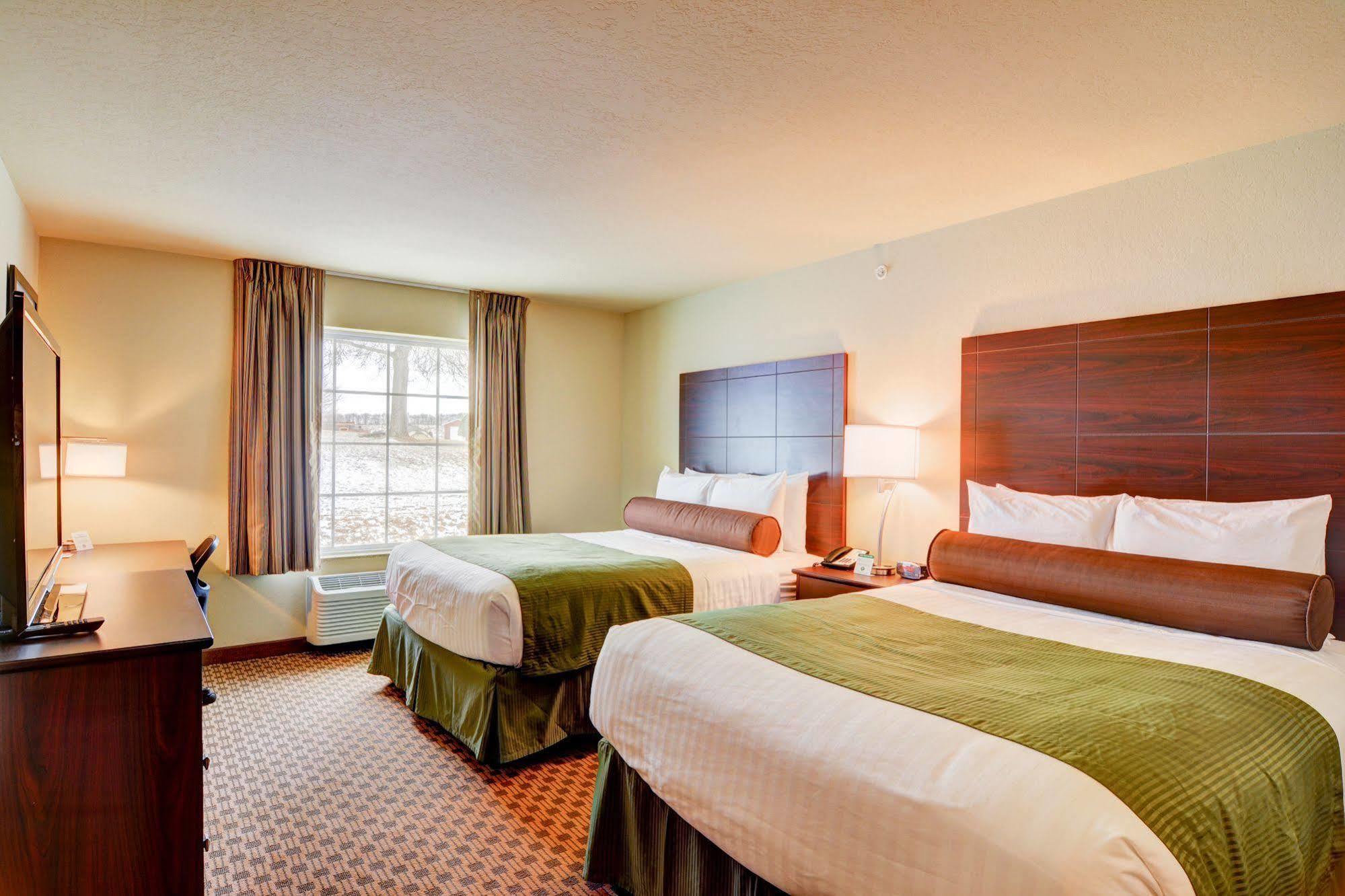 Cobblestone Hotel & Suites - Punxsutawney Екстериор снимка
